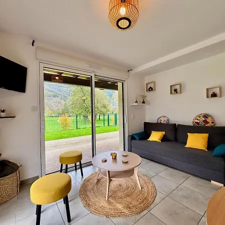 4-Person Apartment 50 M From Skyvall *