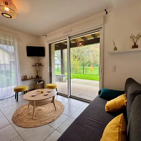 4-Person Apartment 50 M From Skyvall Daire *