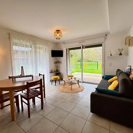 4-Person Apartment 50 M From Skyvall
